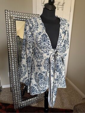Women’s Blue Floral Tie-Front Robe Cardigan